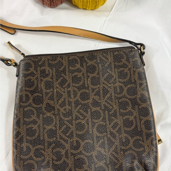 Calvin Klein Dark Brown Monogram Crossbody Purse - Like New - Rarely Used - Picture 13 of 15